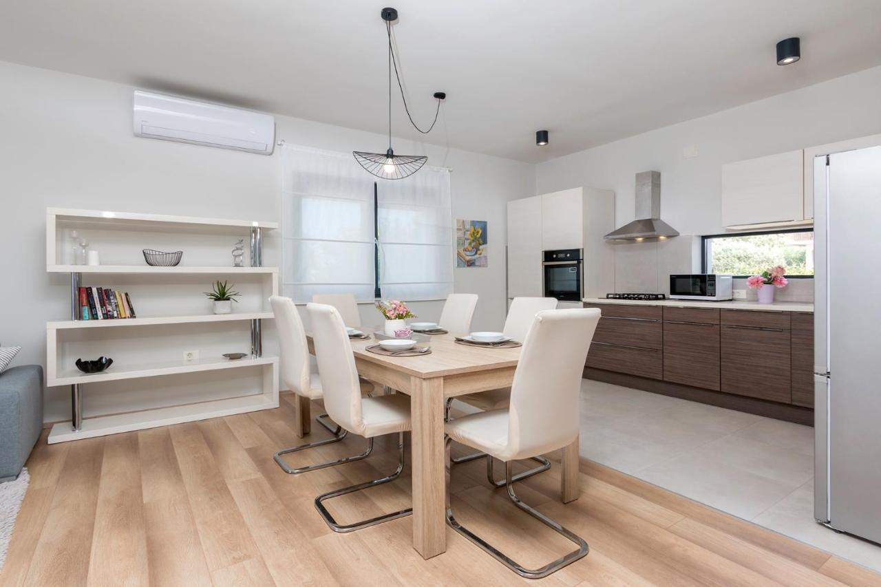 Apartman Olea Pula Exterior photo